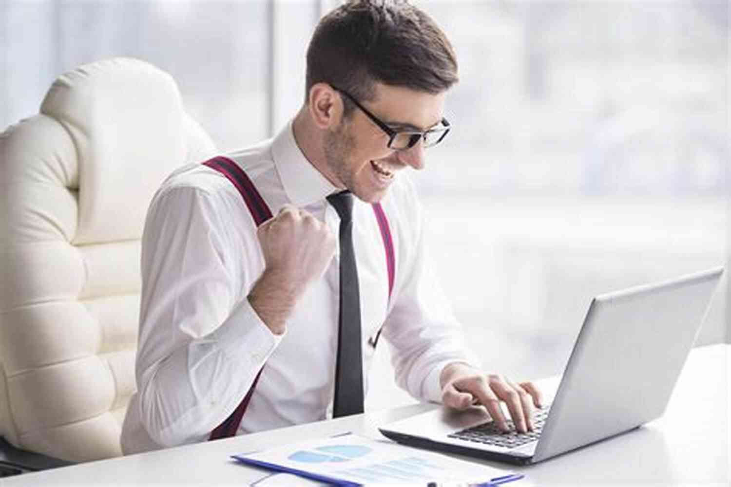 A Productive Worker Efficiently Completing Tasks The Hemingway Method: One Atomic Habit For Boosting Your Productivity (5 Minute Life Changer 3)