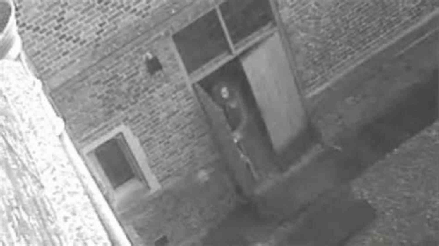 Ghostly Figure Appearing In The Courtroom The Trial For Murder Charles Dickens