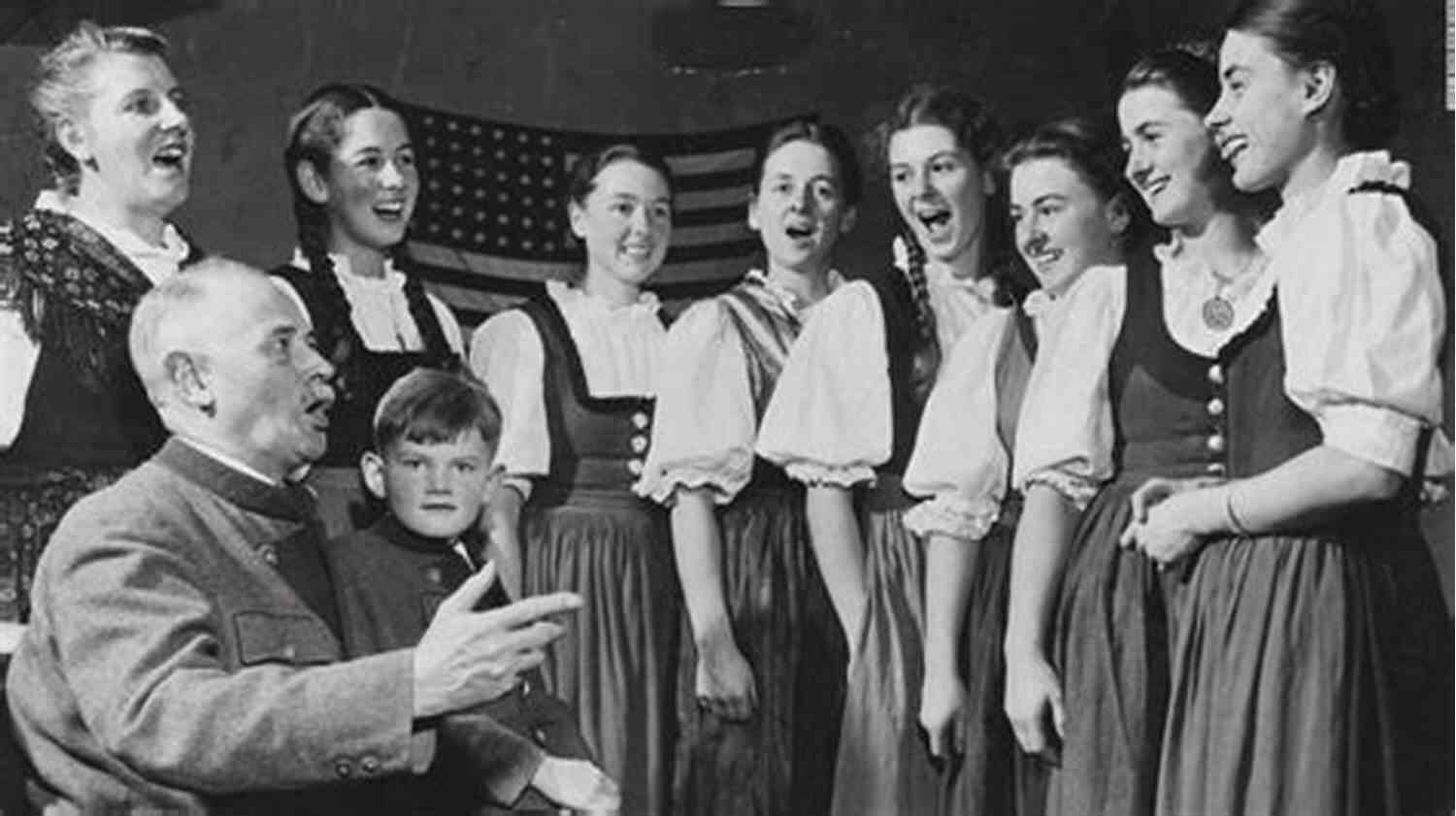 Illustration Of The Von Trapp Family Singing In Salzburg Let S Explore Austria S (Most Famous Attractions In Austria S): Austrian Travel Guide (Children S Explore The World Books)