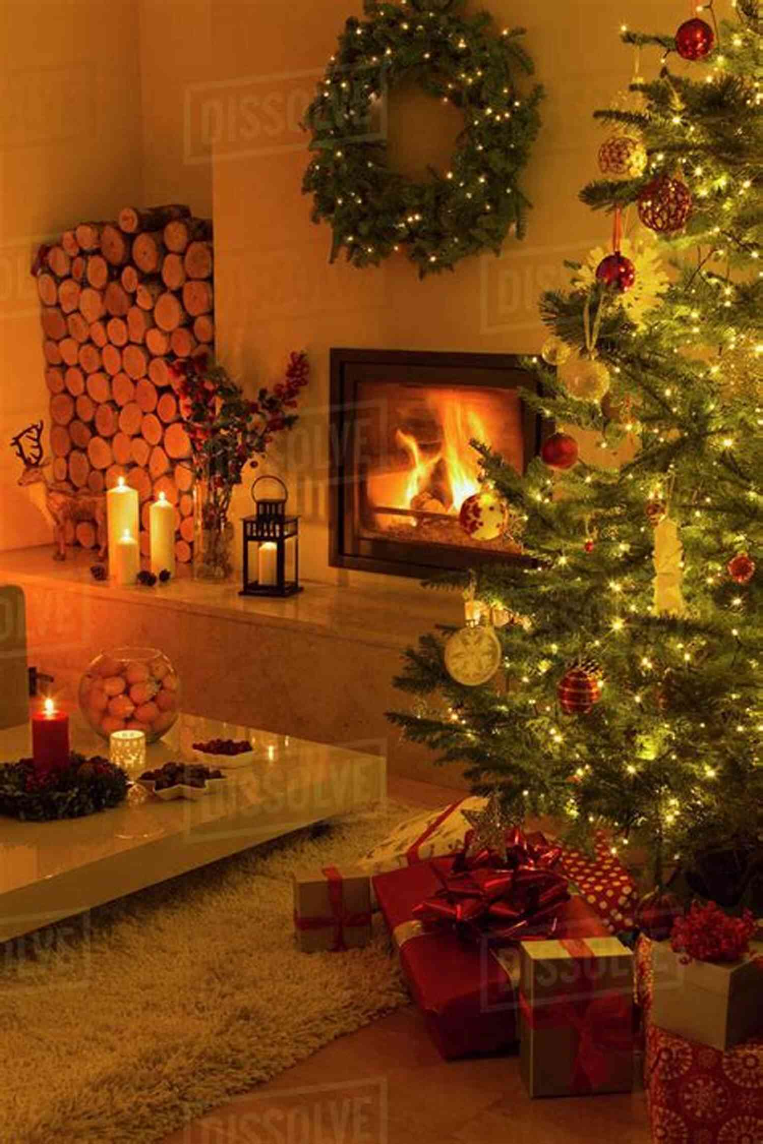 The Beautifully Decorated Christmas Tree Illuminating The Room With Festive Vibes The Christmas Tree Rachel Benge