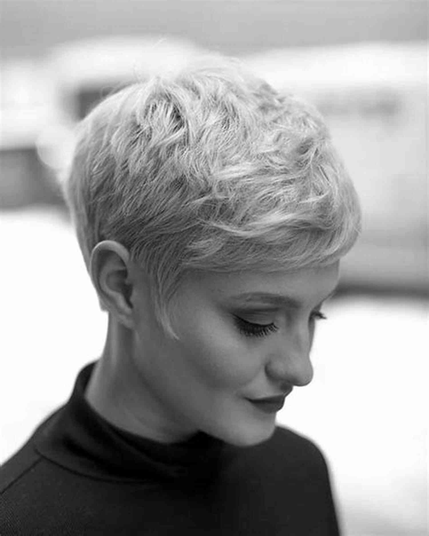Trends In Women Short Haircuts Classic Pixie Cut Trends In Women S Short Haircuts