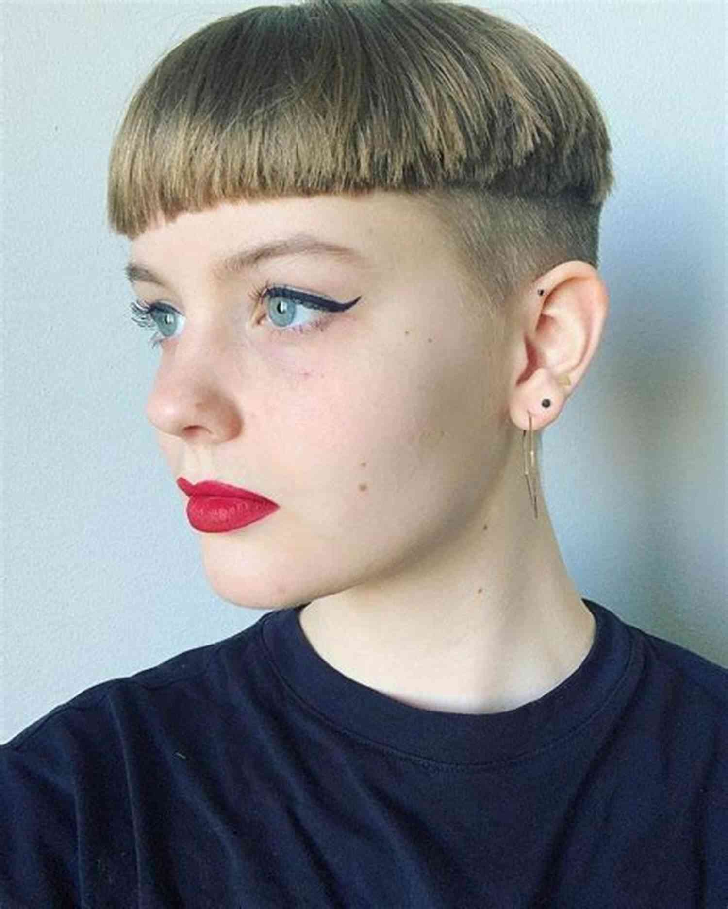 Trends In Women Short Haircuts The Bold Bowl Cut Trends In Women S Short Haircuts