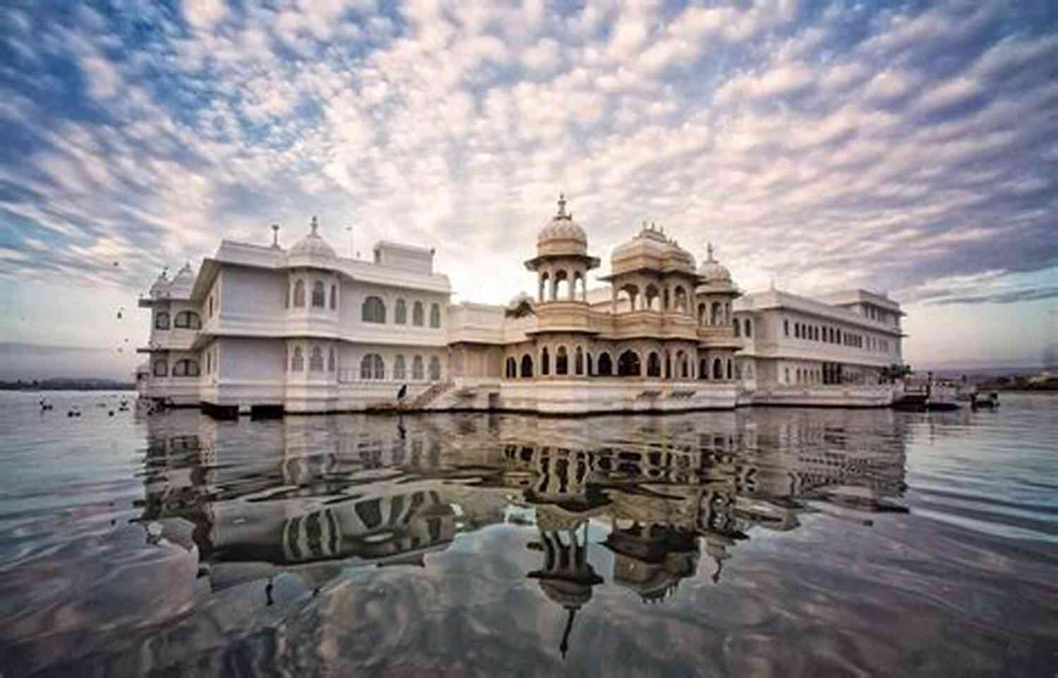 Taj Lake Palace Hotel Udaipur India Sheila S 25 Best International Layover Hotels
